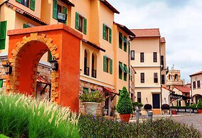 Town Square Suites by Toscana Valley