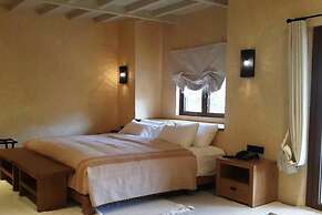 Town Square Suites by Toscana Valley