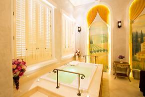 Town Square Suites by Toscana Valley