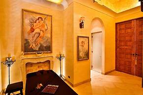 Town Square Suites by Toscana Valley