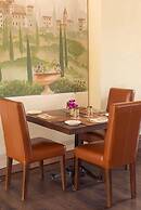 Town Square Suites by Toscana Valley