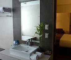Aku Hotels