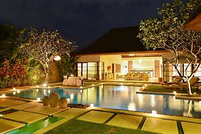 Nyaman Villas