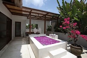 Nyaman Villas