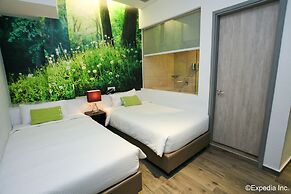 J8 Hotel