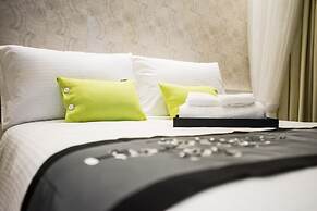 J8 Hotel