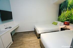 J8 Hotel