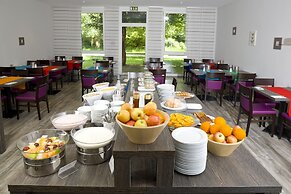 24hours Apartment Hotel