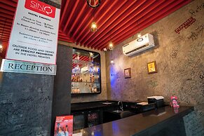 SinQ Party Hotel