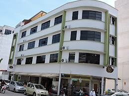 Merlin Hotel