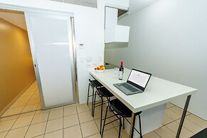 Miro Apartments