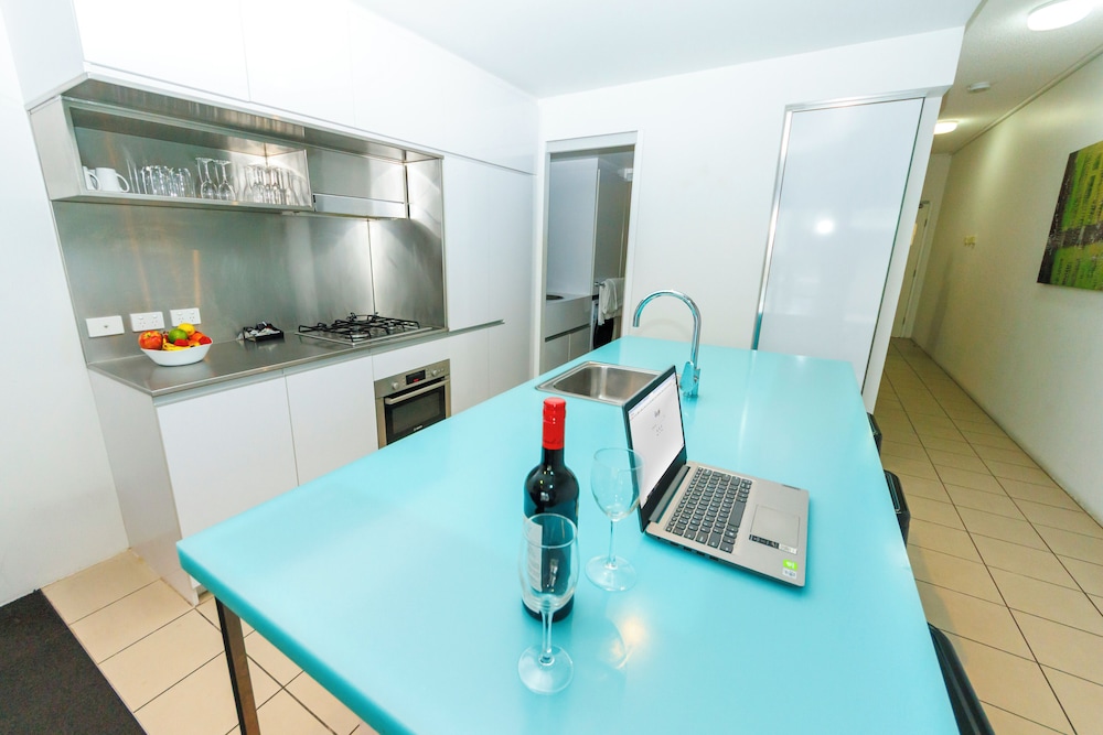 Miro Apartments