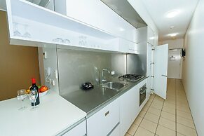 Miro Apartments