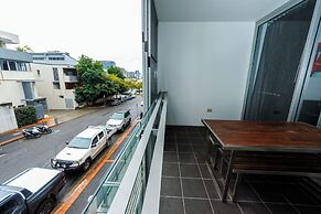Miro Apartments