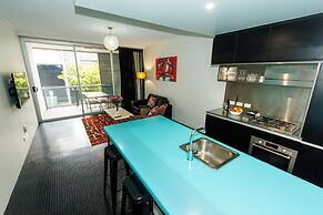 Miro Apartments