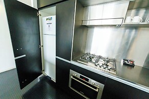 Miro Apartments