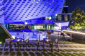 LiT BANGKOK Residence