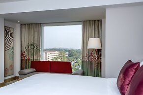 Novotel Yangon Max