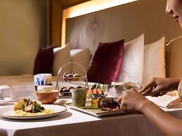 Novotel Yangon Max