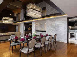 Novotel Yangon Max