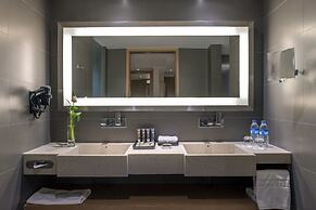 Novotel Yangon Max