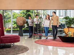 Novotel Yangon Max