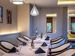 Novotel Yangon Max