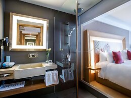 Novotel Yangon Max