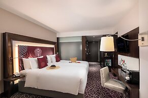 Novotel Yangon Max