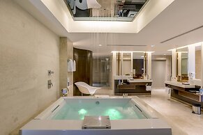 Novotel Yangon Max