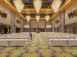 Novotel Yangon Max