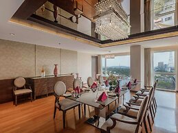 Novotel Yangon Max