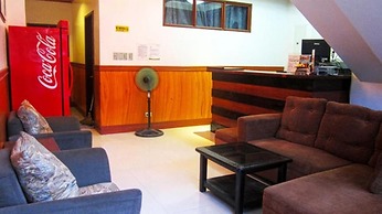 Garnet Hotel