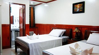 Garnet Hotel