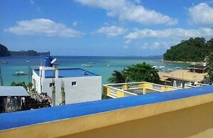 Garnet Hotel