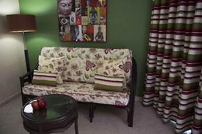 California Suites