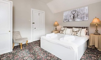 Moulin Hotel