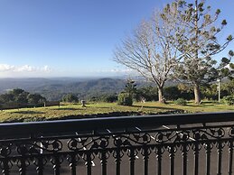 Clouds Montville