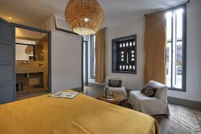 Riad Awa