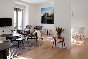 60 Balconies Art