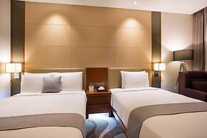 Isquare Hotel