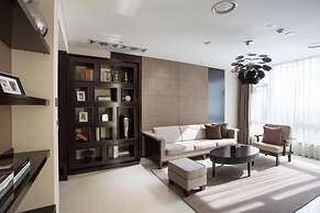 Isquare Hotel