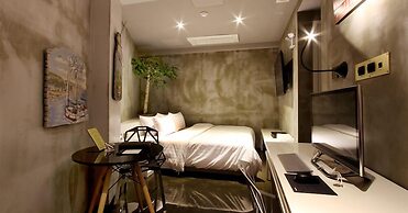 Rich Diamond Hotel