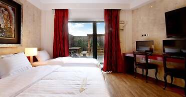 Rich Diamond Hotel