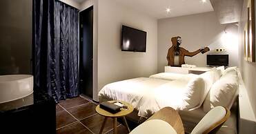 Rich Diamond Hotel