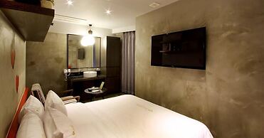 Rich Diamond Hotel