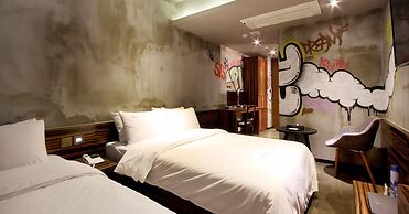Rich Diamond Hotel