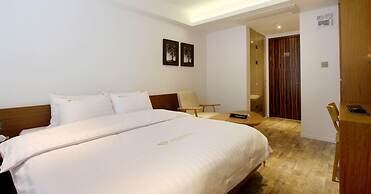 Rich Diamond Hotel