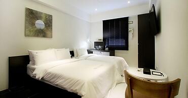 Rich Diamond Hotel