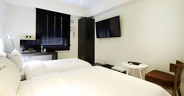 Rich Diamond Hotel